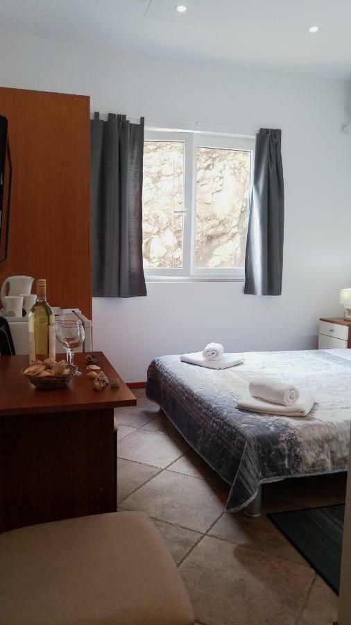 Kiara Room - Self Check In Mokošica Eksteriør billede